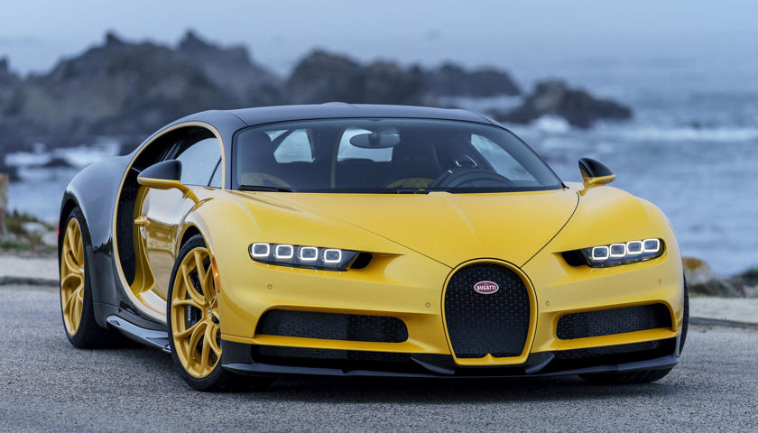 Bugatti Chiron yellow