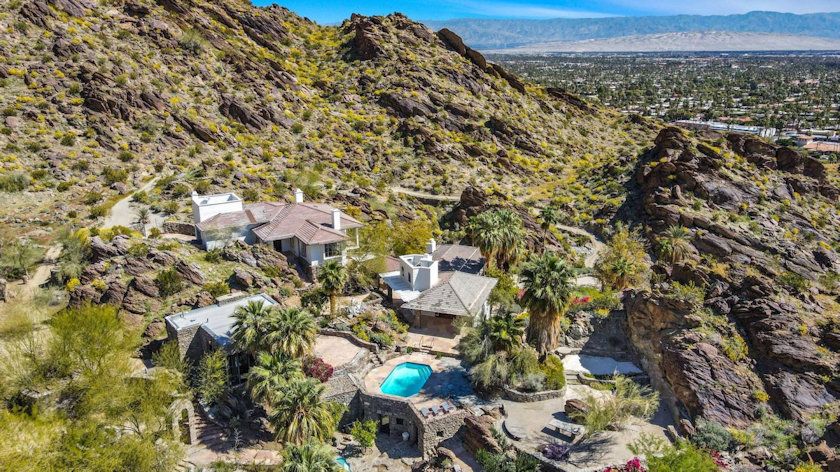 Suzanne Somers' desert home